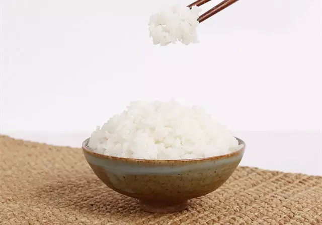 怎么煮米饭满屋香,如何煲一锅美味香甜的米饭