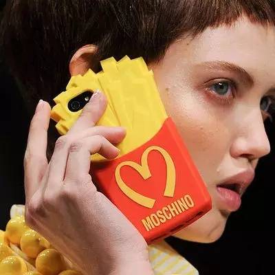 好看的手机壳推荐明星同款,明星们都用的手机壳超少女