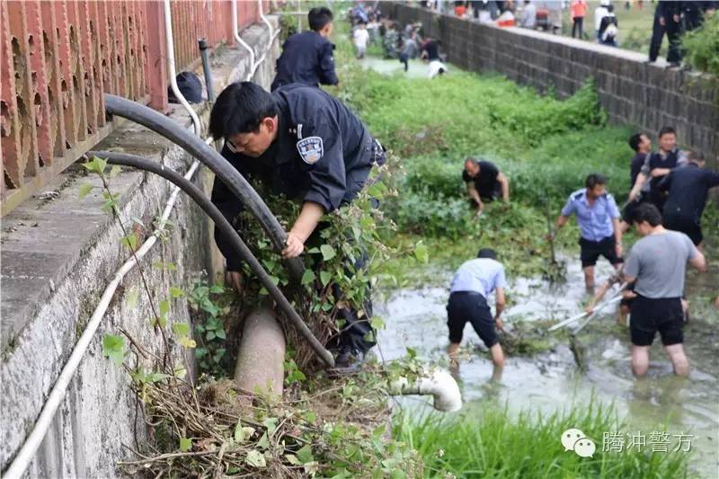 办证大厅如何更好的服务群众,户籍办理小窗口便民服务大舞台