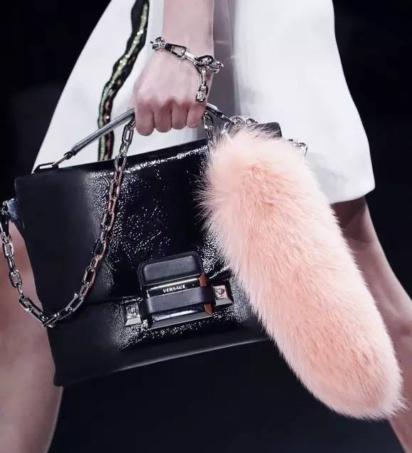 买包容易养包难丨不挂个嘀哩当啷你都不好意思出门～