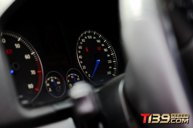 速腾冠军音响改装,大众速腾黑武士改装