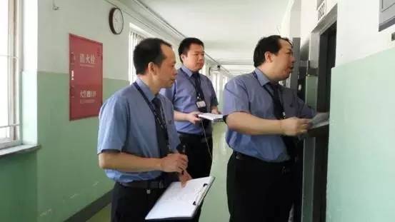 检察院是有很多检察官吗,检察院里有反贪局吗