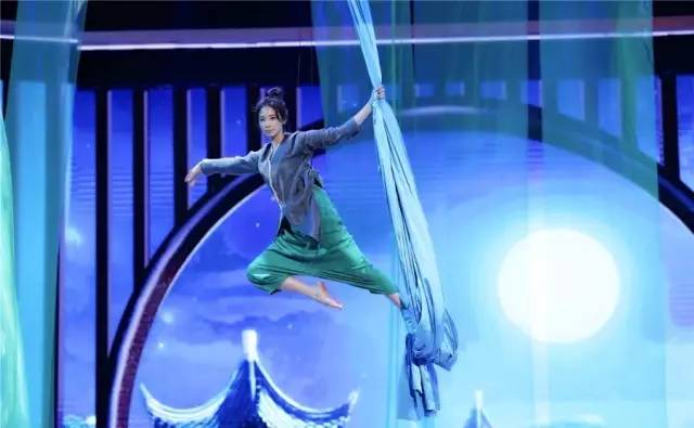 璺熺潃濂崇璺宠垶,鏋楀織鐜叉皯鍥介