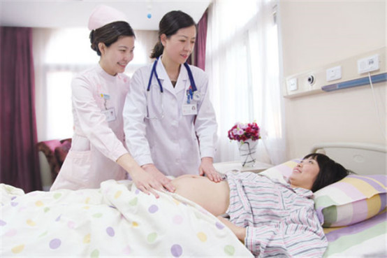 我怀孕40天见红了怎么办,怀孕4个月见红能保住小孩吗