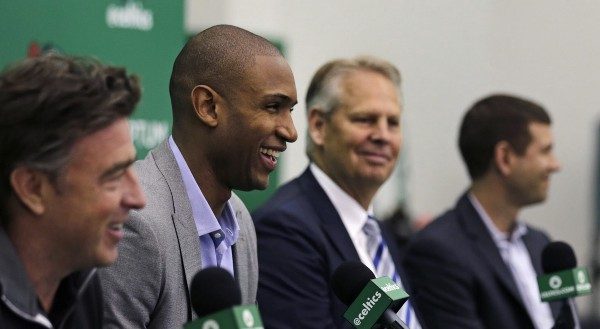 绿军安吉全部视频,丹尼安吉季后赛个人胜场