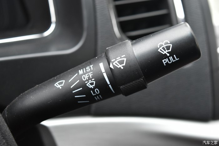 吉利远景2020款超值型,吉利远景新车值得买吗