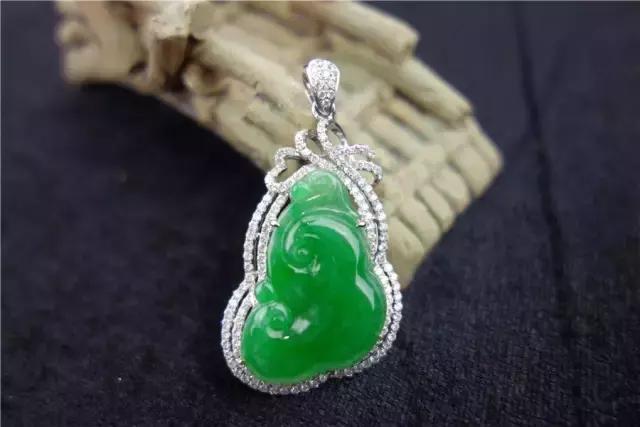 高级珠宝翡翠钻石,翡翠和钻石的形成