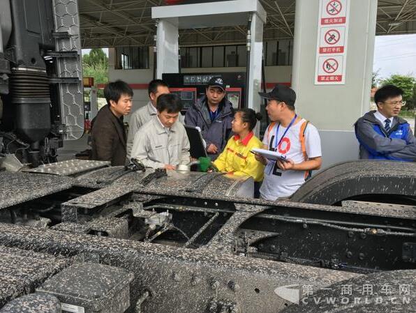 今年破5000辆明年翻一番四川现代进入发展快车道