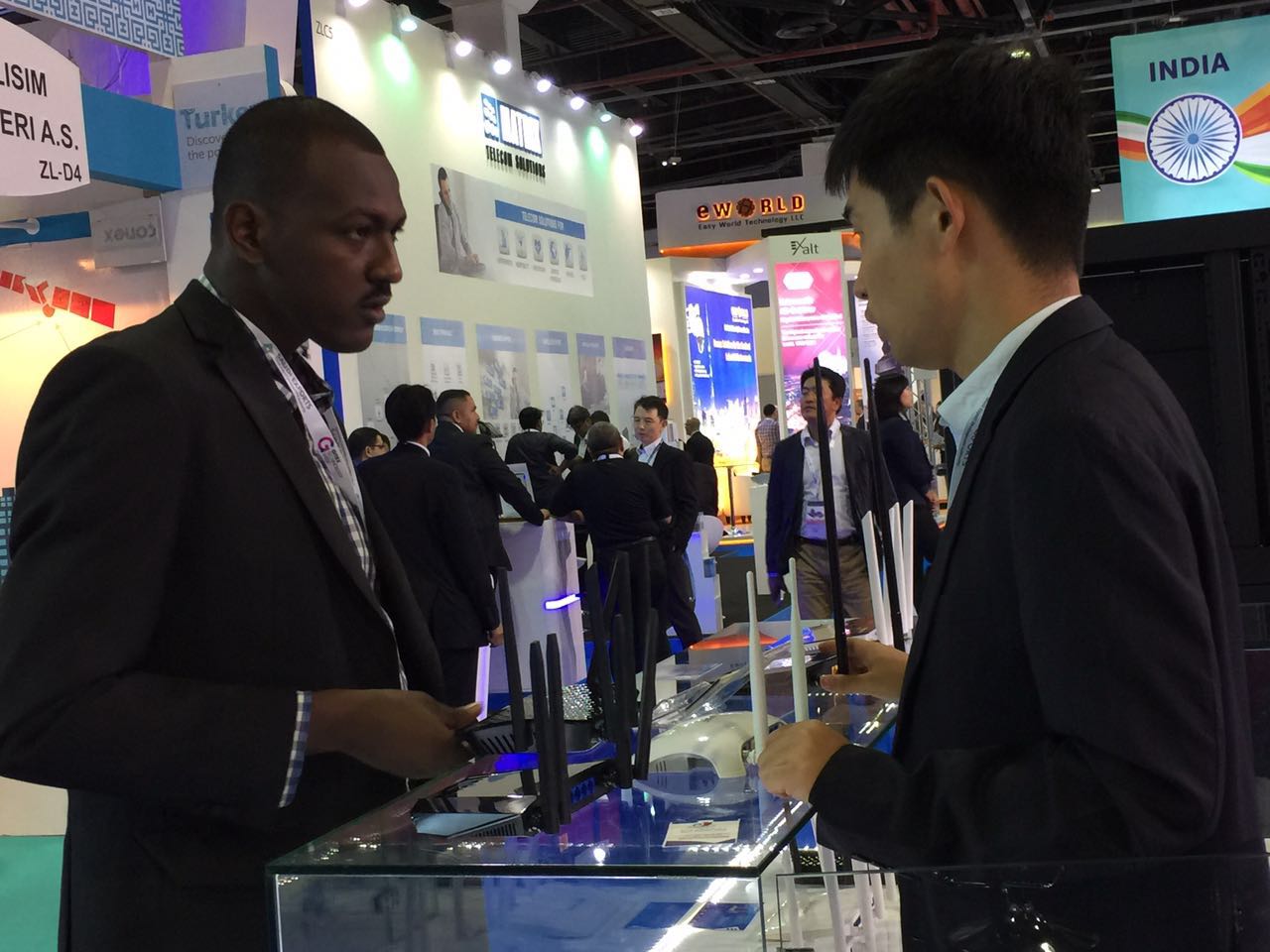 必联重磅新品亮相2016迪拜GITEX展引关注