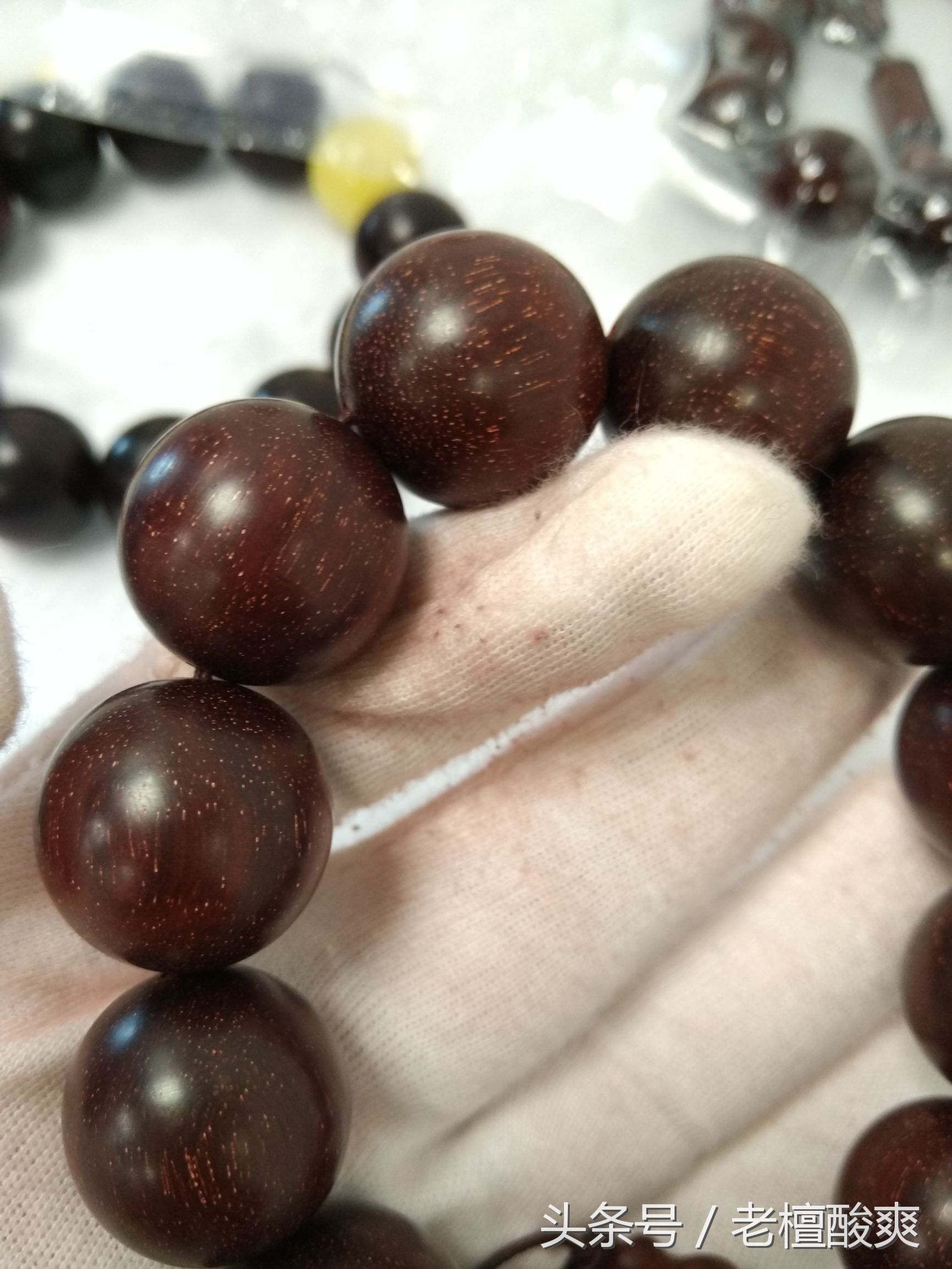 小叶紫檀手串2016年走向,小叶紫檀手串如何选择才不会吃亏