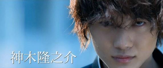 日本有一位导演,据说一个人毁了12部动漫真人版