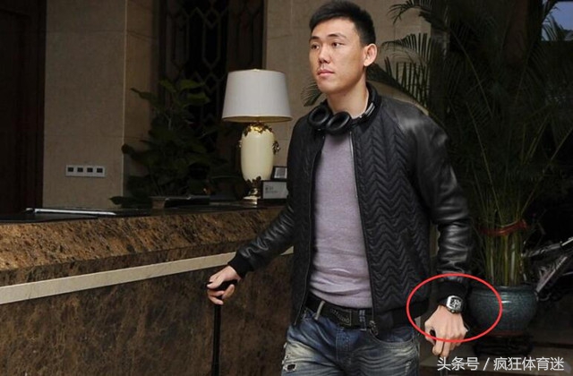 郑智戴的是什么表,郑智戴奢侈手表