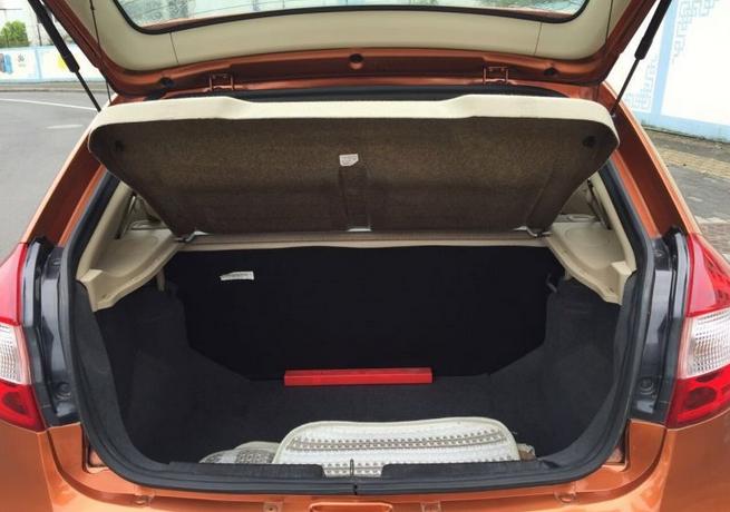 奇瑞风云2豪华型质量怎么样,2010年奇瑞风云2二手车值多少钱