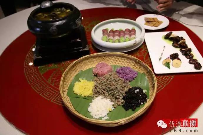 舌尖上的云南第二期：毛主席都夸赞的汽锅鸡是这样做出来的