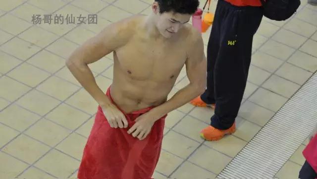 孙杨年薪多少万元,孙杨拿了多少块金牌