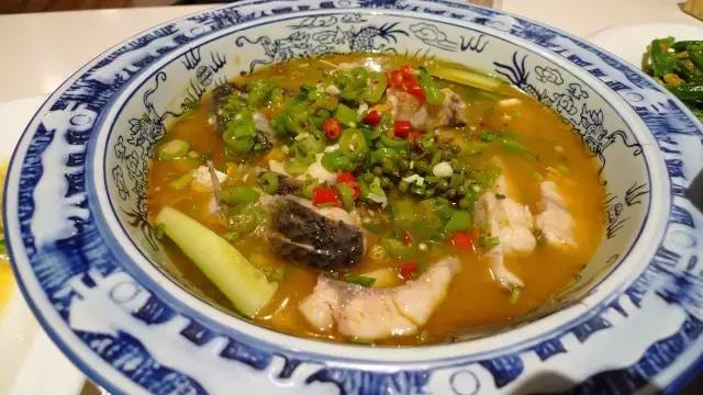 深秋不知何处去巴蜀映巷任你行