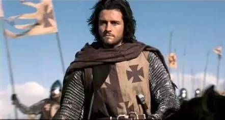 LV围巾霸屏时尚圈多年，是正品还是高仿就看它了！