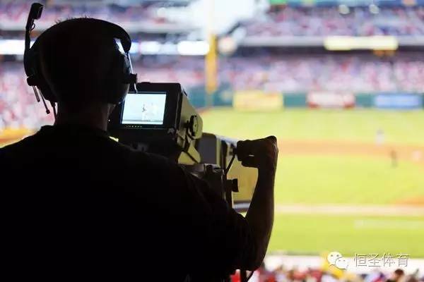 写一篇关于足球赛的日记200字,关于足球随笔