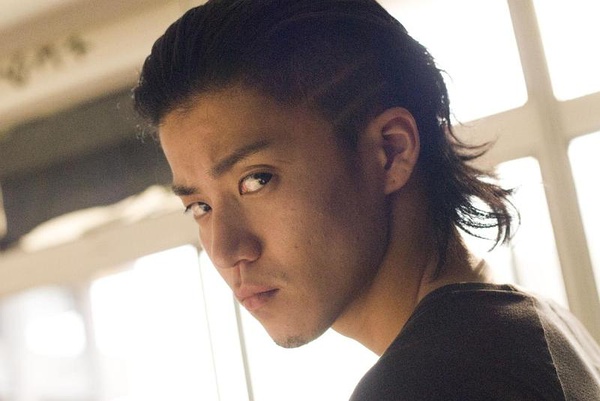 还我小栗旬！《火星异种》电影版——三池崇史大叔的血拼游戏