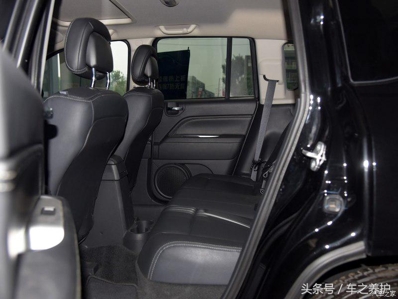 气质独特,6AT8升油耗,配Bosten音响,进口仅22万