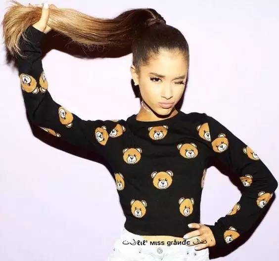 Word妈！Moschino这只蠢萌的小熊为什么这么火？