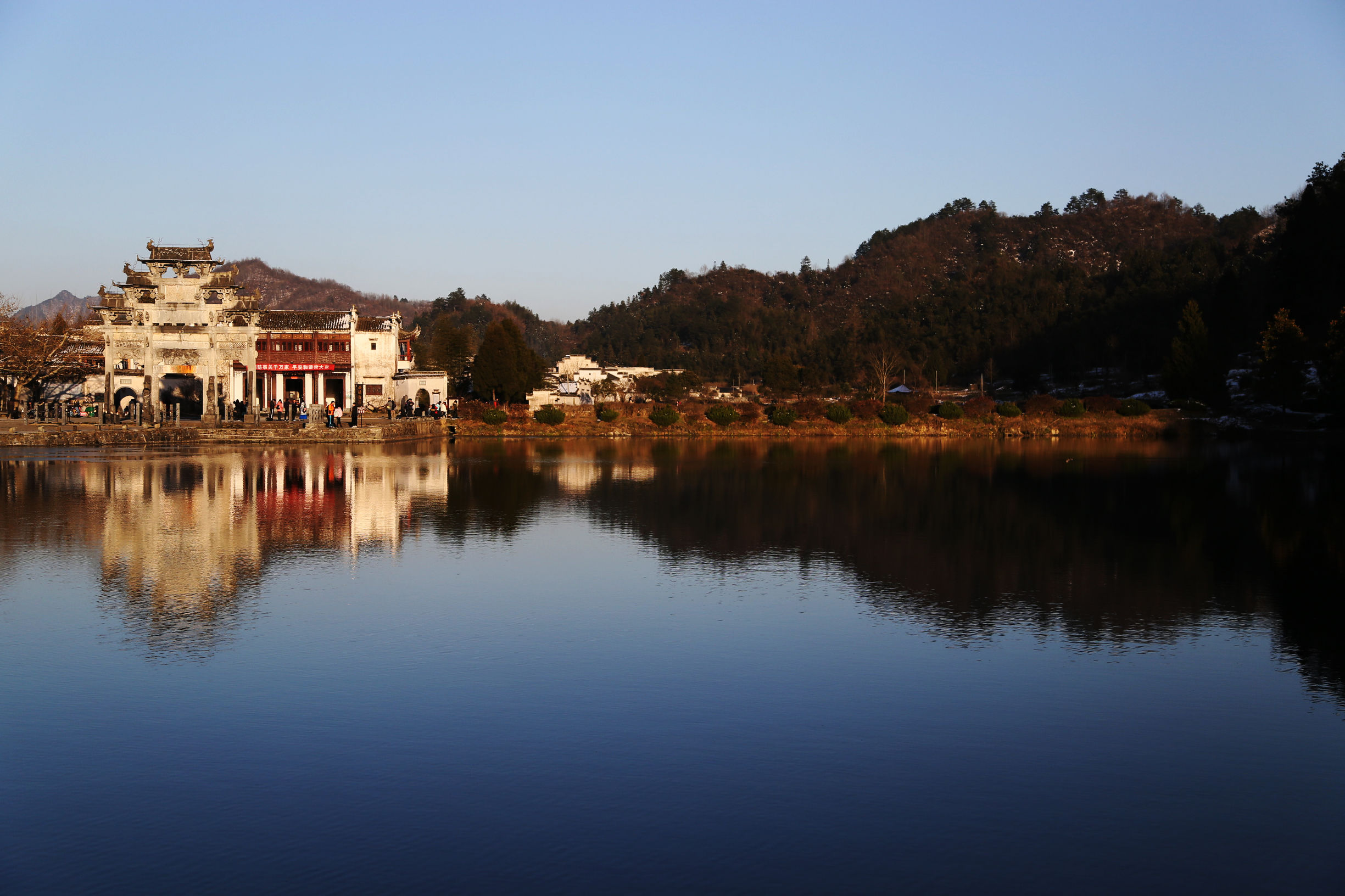 安徽风情小镇的徽州西递,梦回徽州下一句