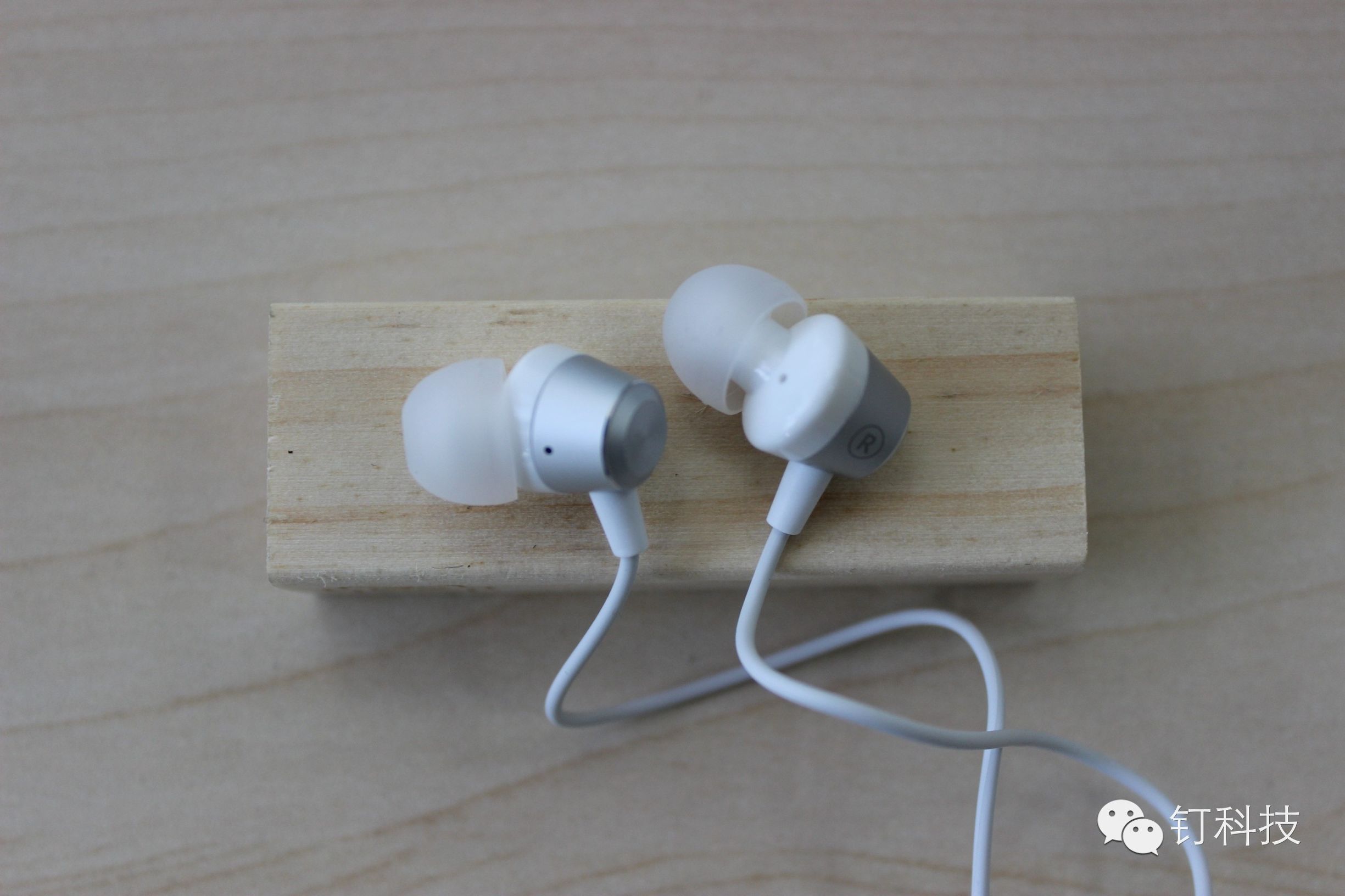 「钉科技评测」先锋C1：“高颜”手机如何助你“颜值爆表”？