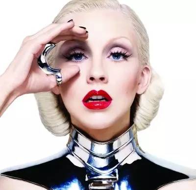 不想让眼袋陪着过年！试试这些方法，比睡觉有效多了