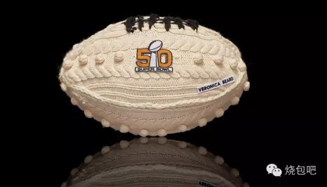 唯物｜情人节倒计时，去看50个潮牌出的超级碗纪念球，独一无二