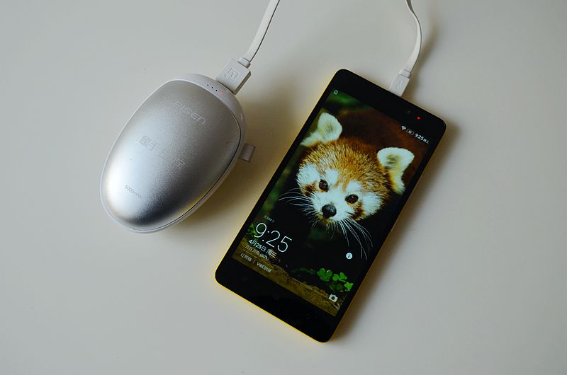 品胜自带线充电宝哪一款好,送给女神们最好的礼品