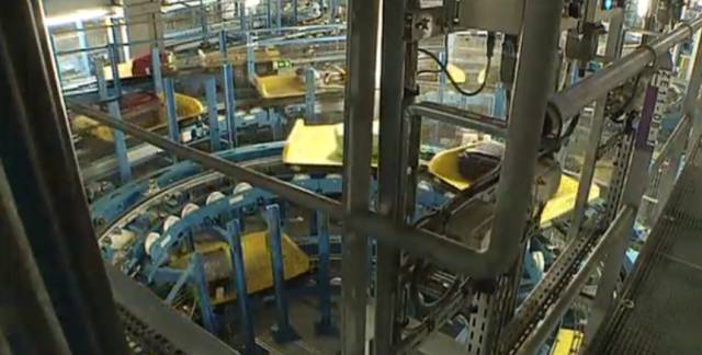 国外飞机上安检时丢失物品怎么办,坐飞机行李怎么放才不会被偷