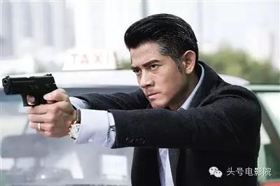 周星驰周润发刘德华三人一起出场,周星驰刘德华周润发pk