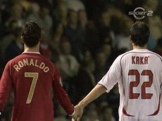 足球场上的三大经典之吻,足坛史上最强兄弟情