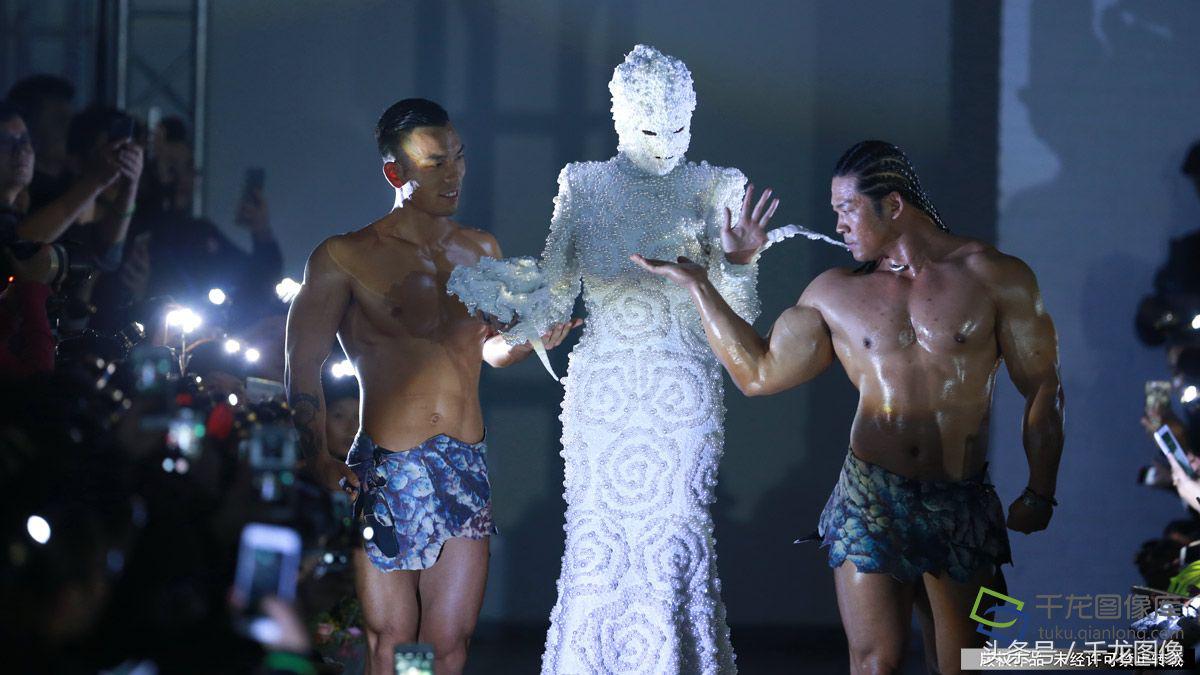 鬼才胡社光走秀,胡社光模特队