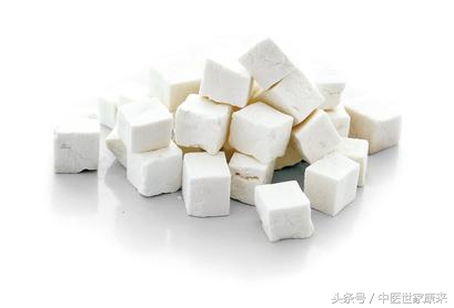 脱发的病因是什么？有没有简单易用的治脱发方法？