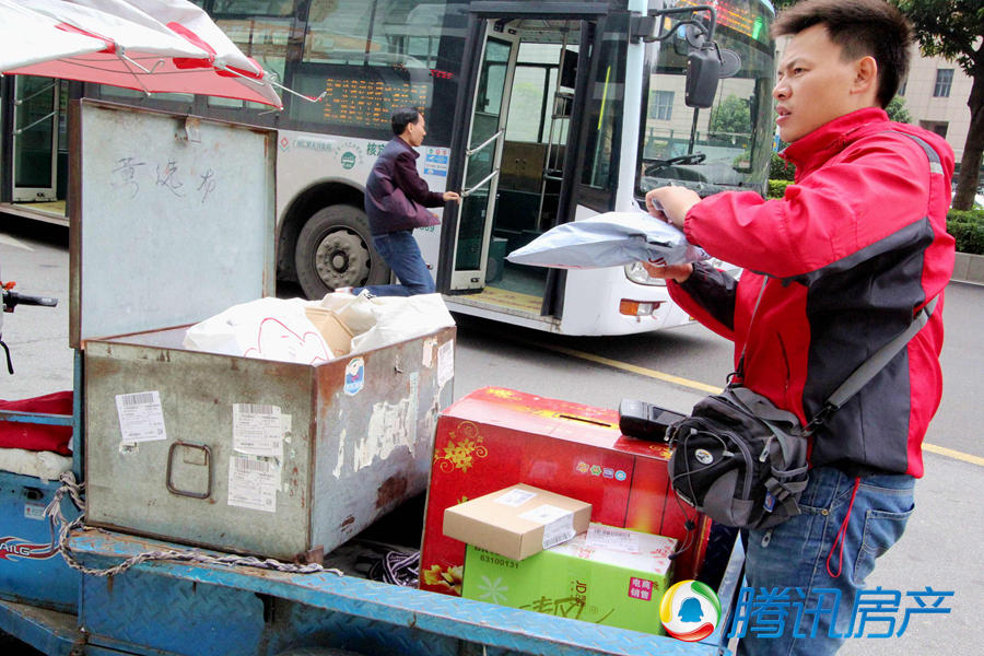 广州快递员真实收入,快递员自曝收入