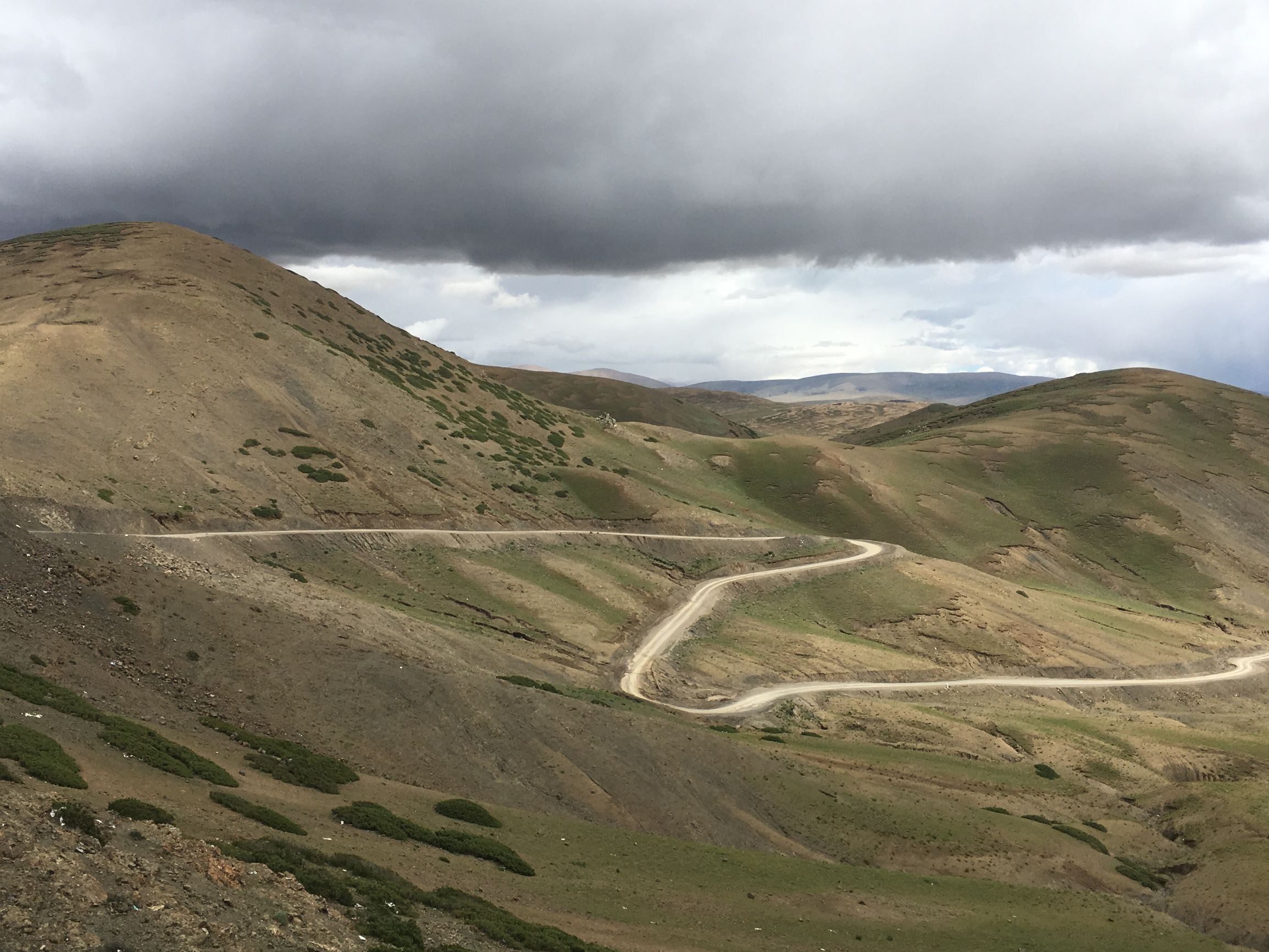 目前最难爬的山峰珠穆朗玛峰,什么山脉有世界最高峰珠穆朗玛峰
