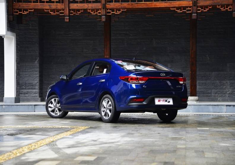 北京现代伊兰特起亚k2多少钱,起亚k2和现代酷派