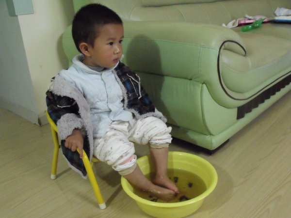 儿童鼻塞流鼻水怎么办最快最有效,宝宝鼻塞流鼻水怎么办