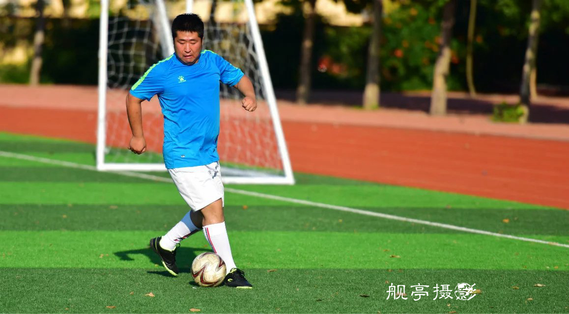 业余足球比赛,业余足球队怎么参加职业比赛