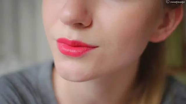 香奈儿口红三支套装试色,看了又看银珠的口红