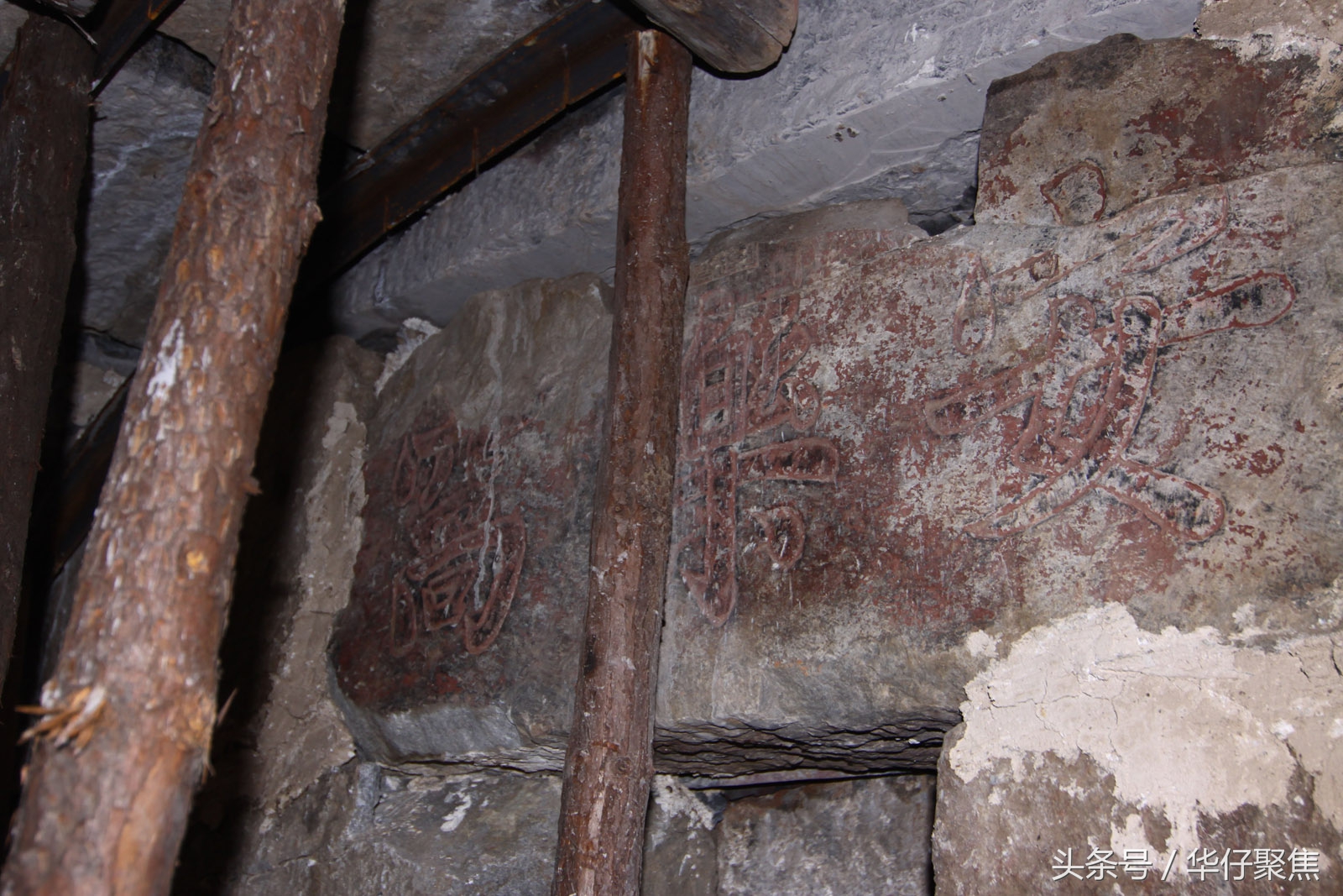 考古发现古墓舍利子,探寻3000座古墓解密摸金校尉