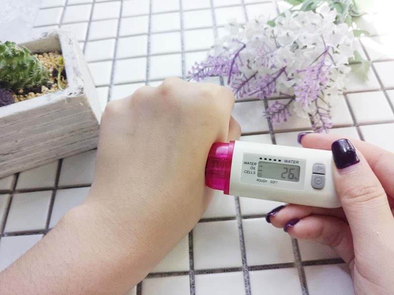 入门级干纹眼霜推荐,测评眼霜25岁最好用的