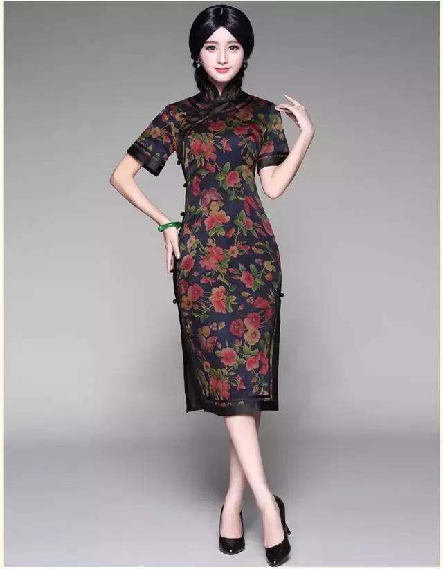 香云纱定制旗袍最贵多少钱,旗袍日常紫色旗袍真的很有韵味