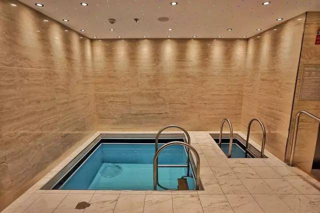 这个传说中的豪华游轮，竟然和我同一天生日