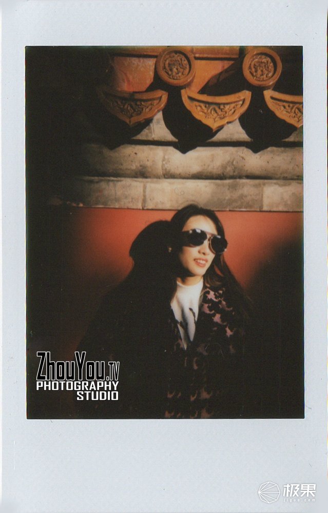 复古拍立得照片玩法,一键剪同款拍立得创意无极限