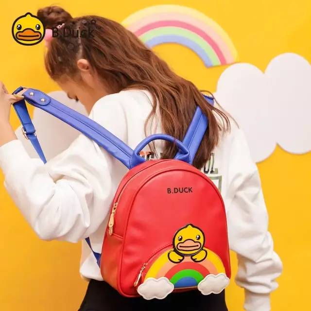 这些大容量包包简单又好看,这些包包不贵却比大牌还好看