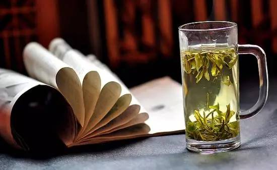 今天为隔夜茶平反