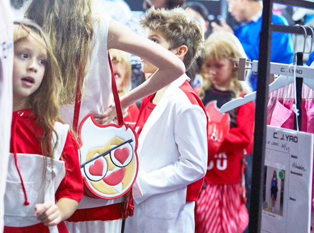 不如我们严肃地来聊一聊“卖萌”这件小事