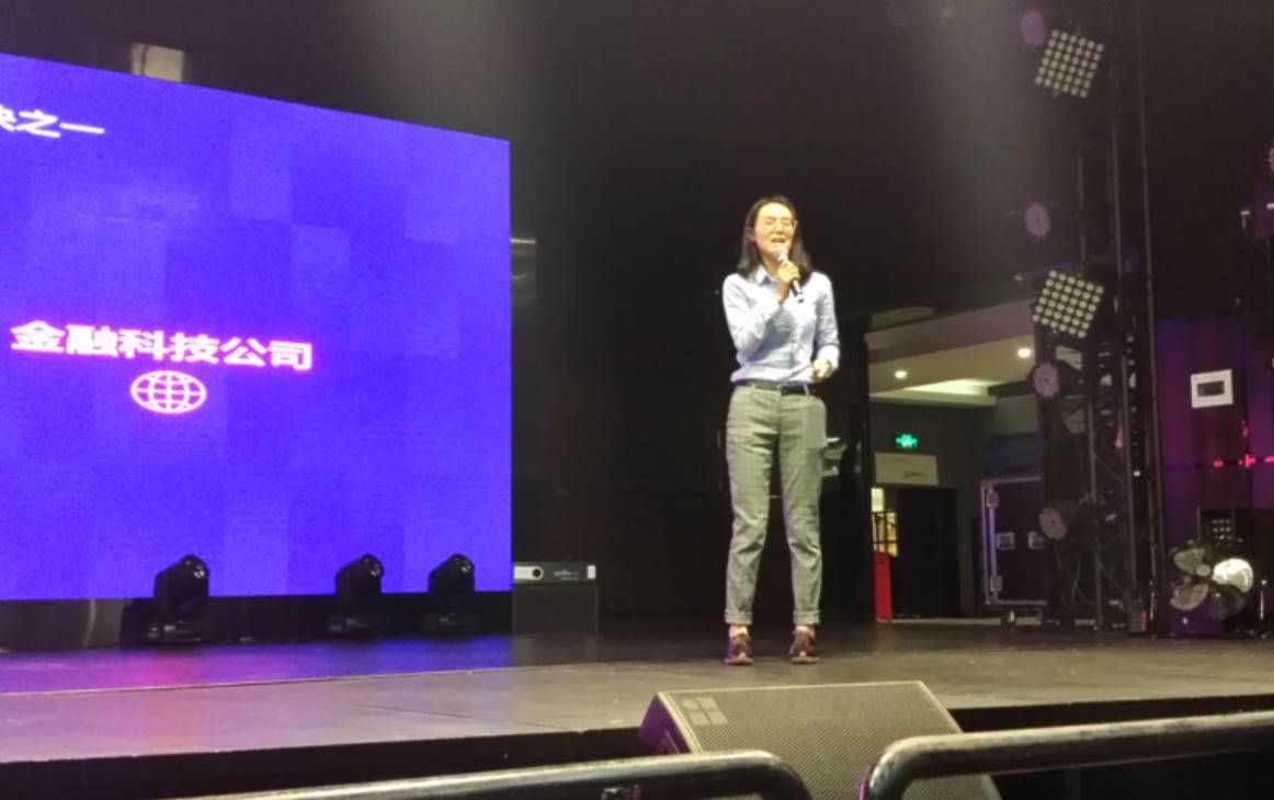 vr一体机官方旗舰店,vr一体机10000元